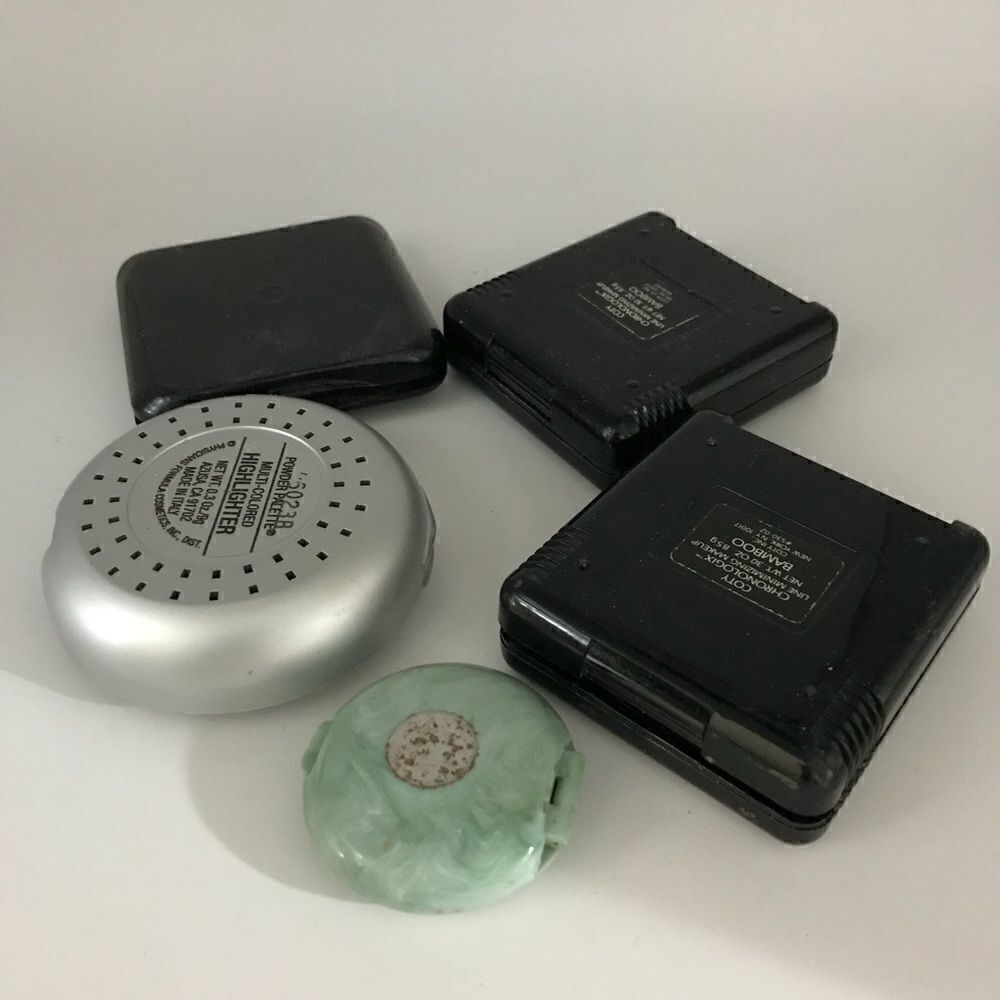 Lot of 5 empty compacts - Picture 2 of 3